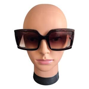 Tahari Tortoise Oversized Square Sunglasses UNTH1016-A TH810 DKTS